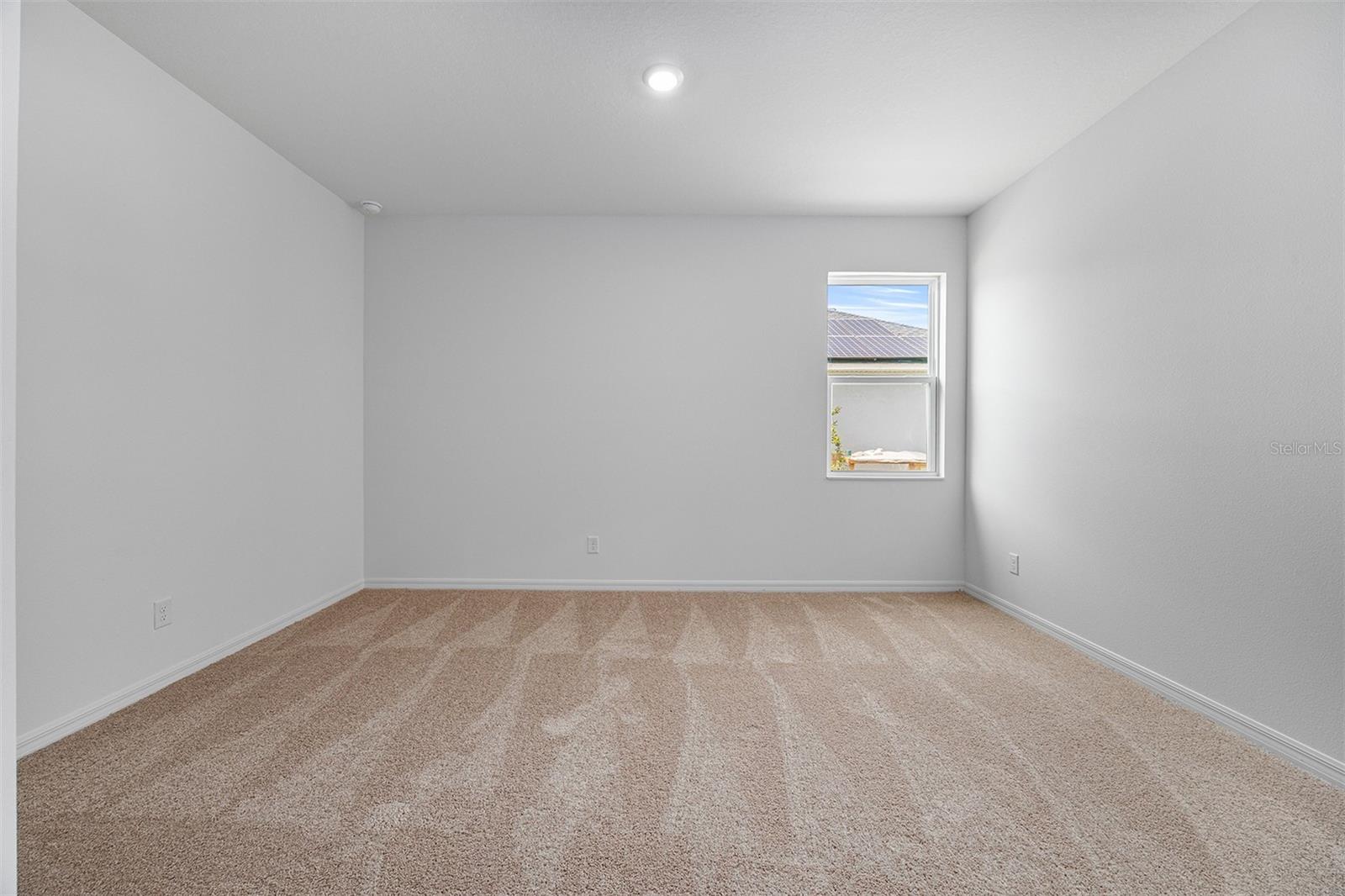 Image 11 of 18 For 385 Begonia Court