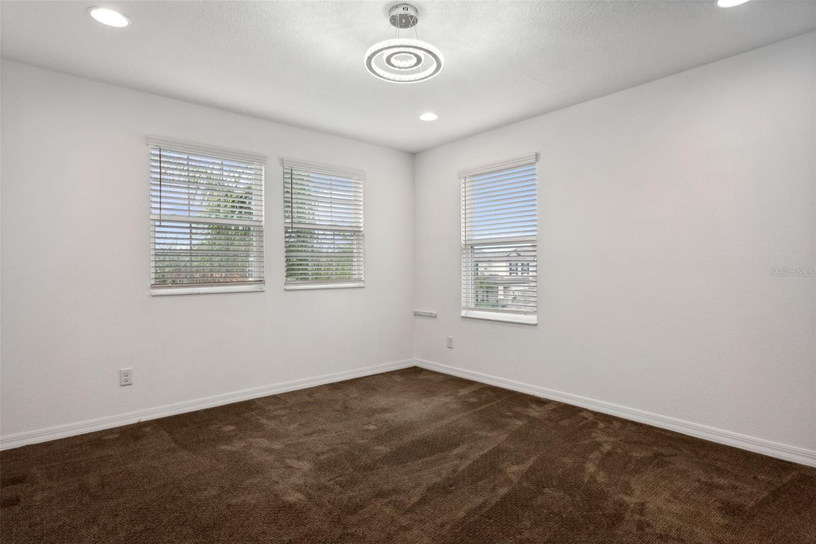 Image 15 of 25 For 10319 Stallion Fields Way