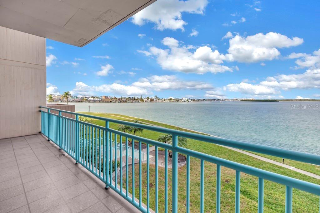 Image 11 of 33 For 1 Key Capri  209e