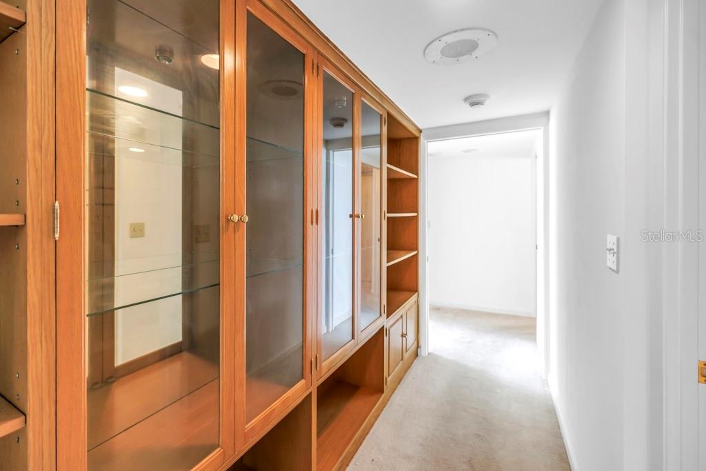 Image 17 of 33 For 1 Key Capri  209e