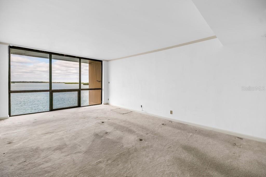 Image 18 of 33 For 1 Key Capri  209e