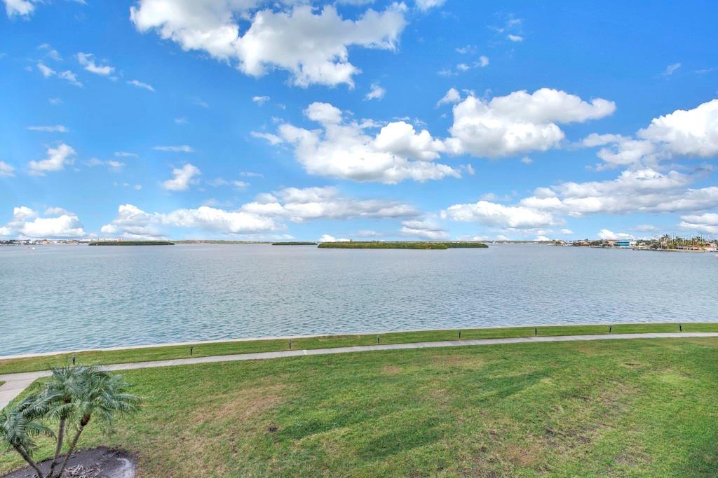 Image 5 of 33 For 1 Key Capri  209e