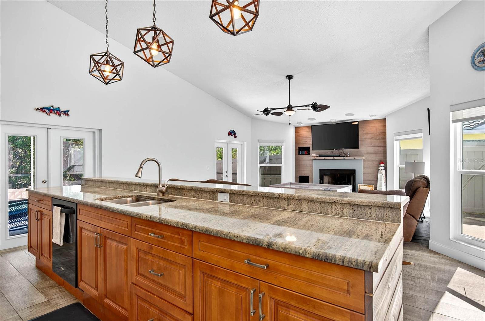 Image 13 of 54 For 5282 White Sand Circle Ne