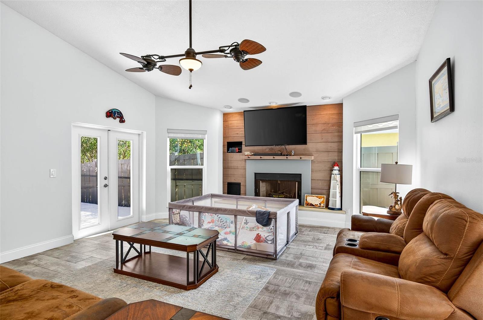 Image 18 of 54 For 5282 White Sand Circle Ne