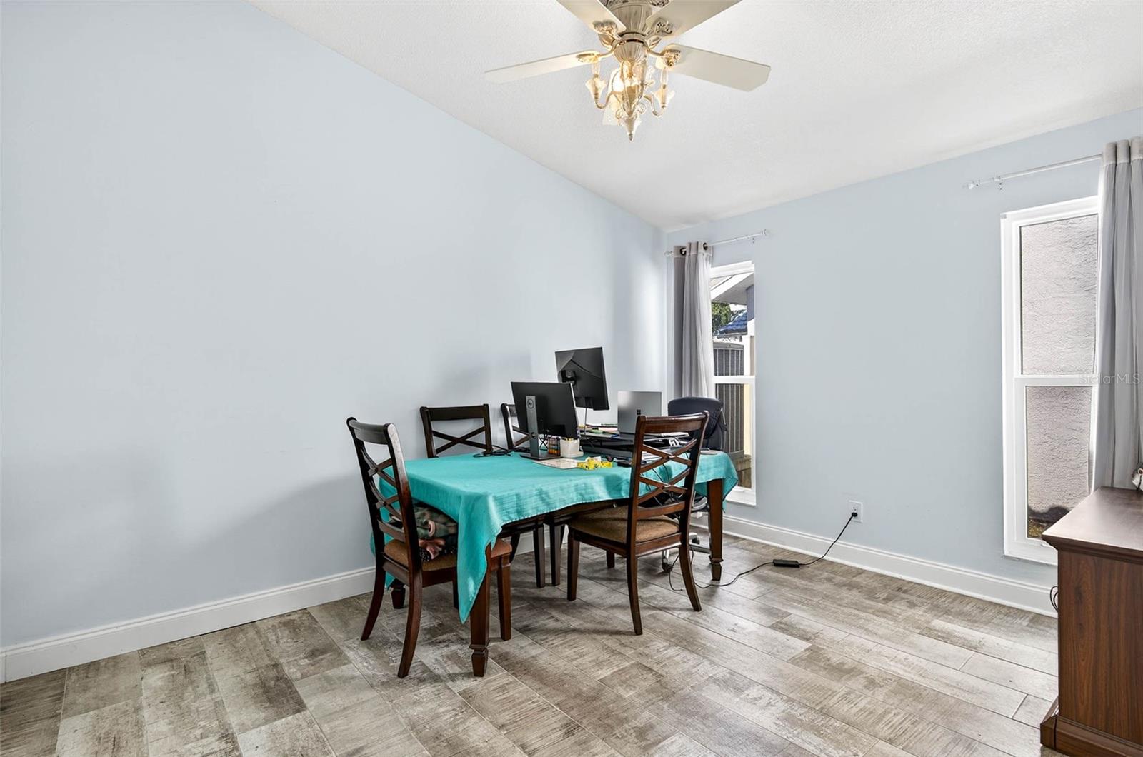 Image 21 of 54 For 5282 White Sand Circle Ne