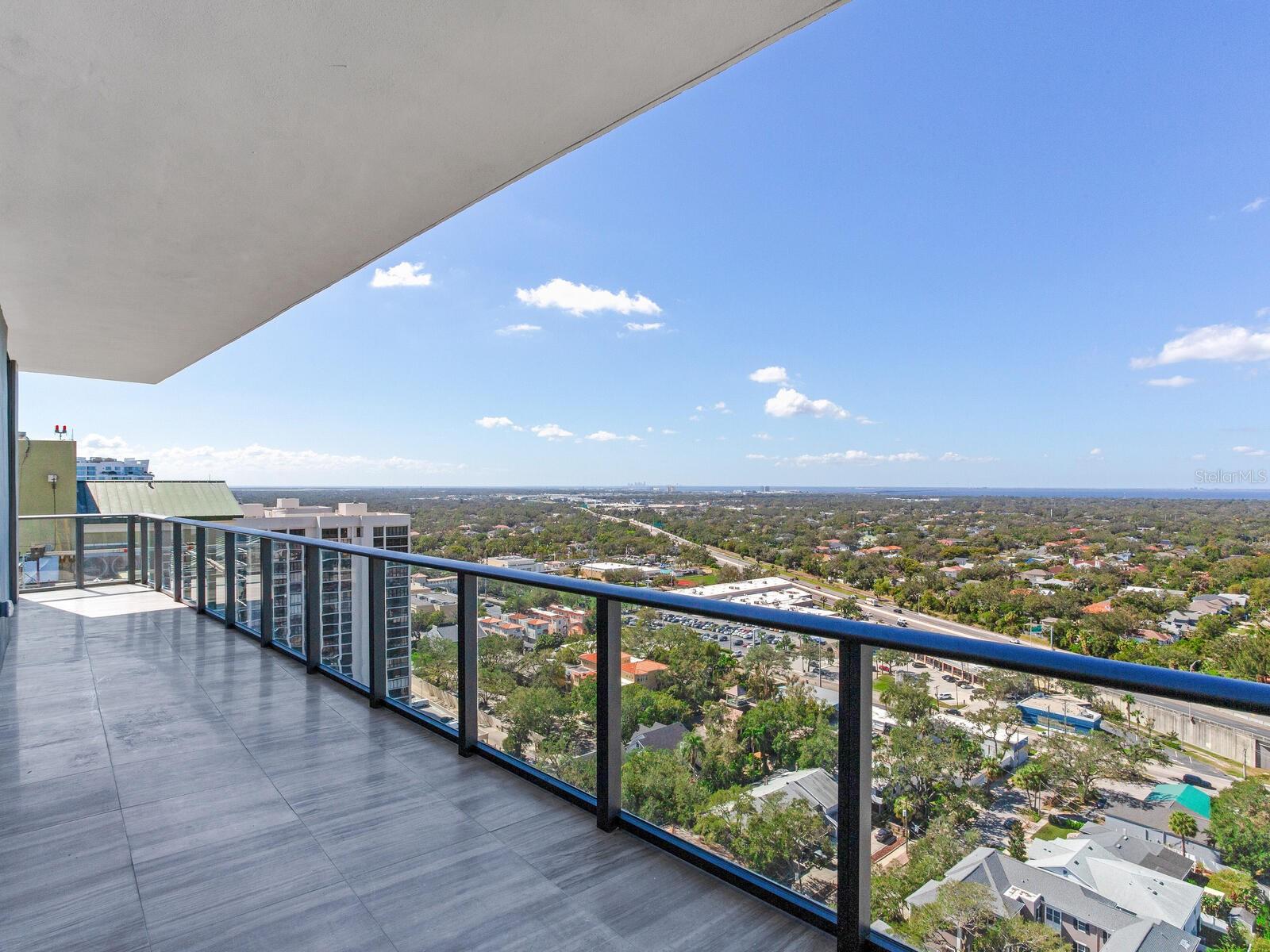 Image 49 of 60 For 3101 Bayshore Boulevard 2204