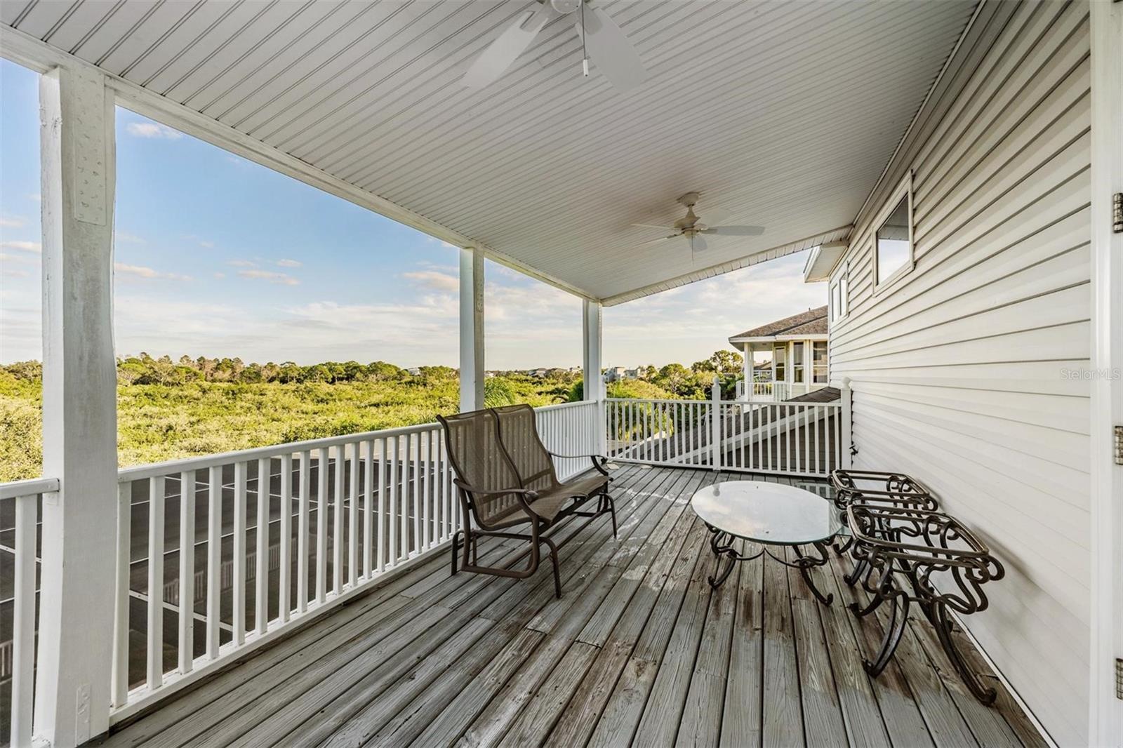 Listing photo id 30 for 921 Point Seaside Drive
