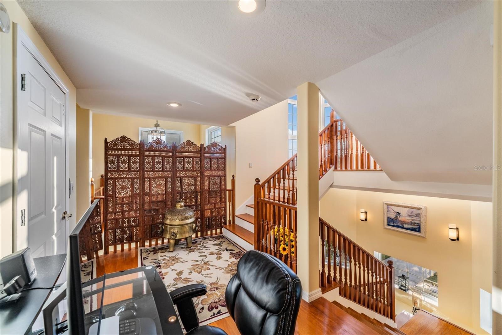Listing photo id 37 for 921 Point Seaside Drive