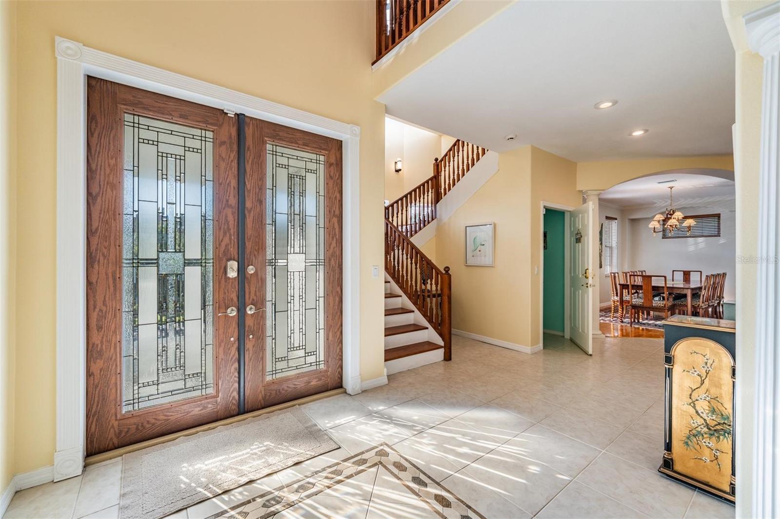 Listing photo id 2 for 921 Point Seaside Drive