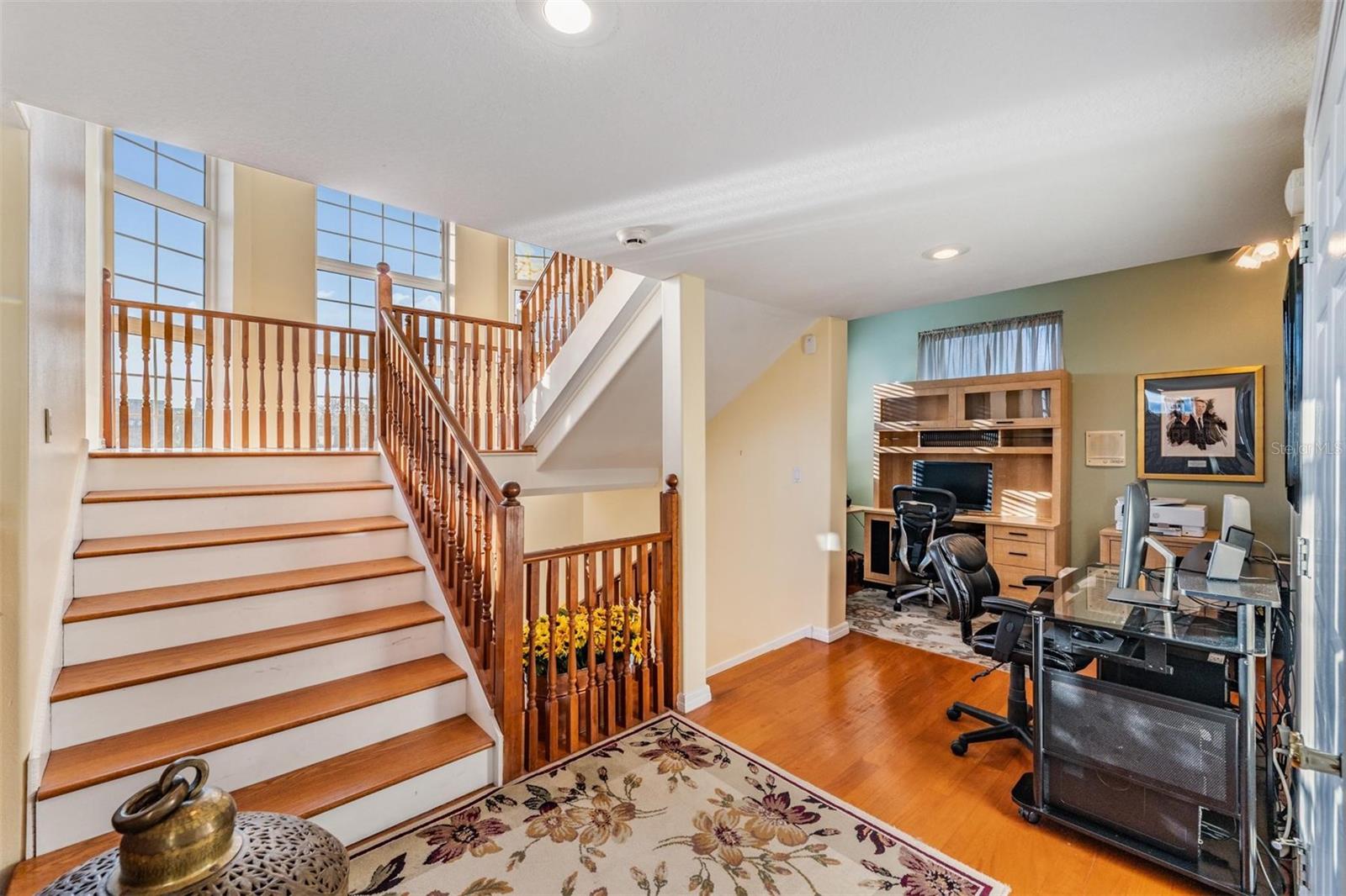 Listing photo id 38 for 921 Point Seaside Drive