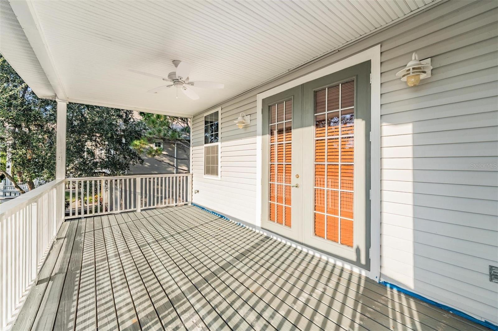 Listing photo id 65 for 921 Point Seaside Drive