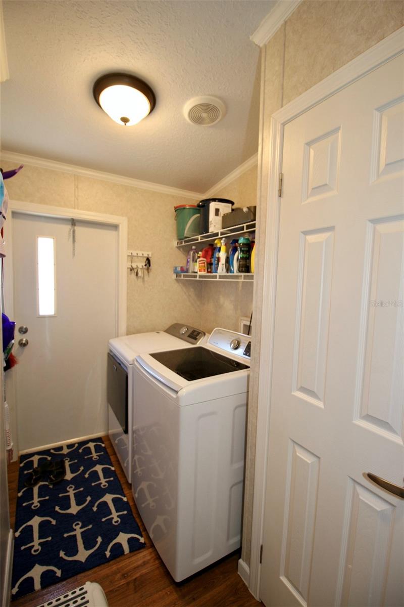 Image 21 of 46 For 9790 66th Street N 397