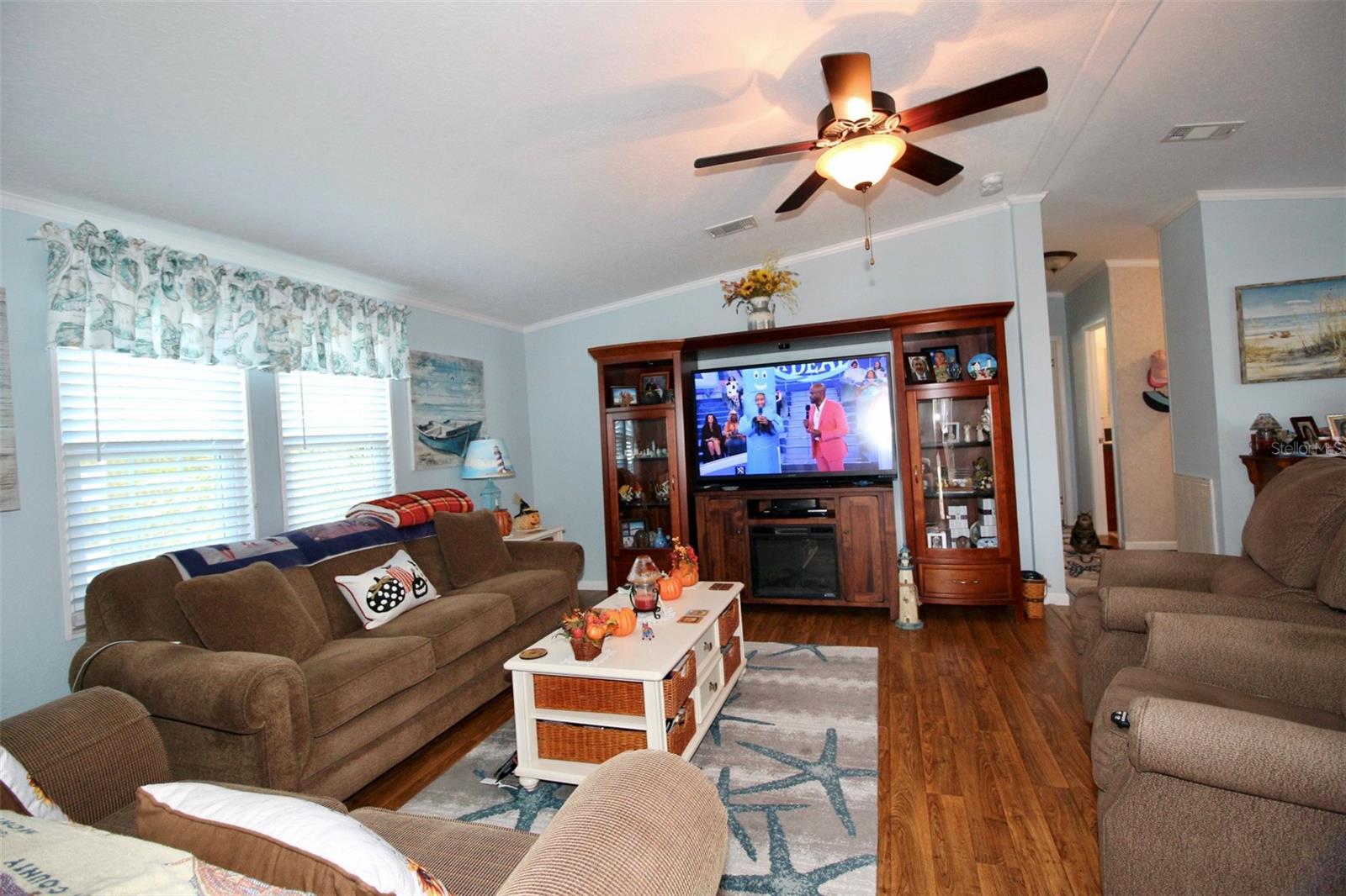 Image 6 of 46 For 9790 66th Street N 397