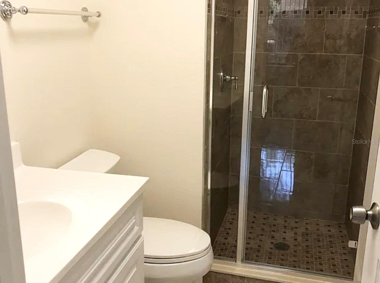 Image 12 of 16 For 510 Mistletoe Court D