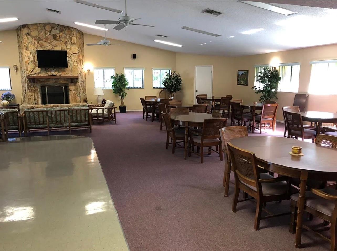 Image 14 of 16 For 510 Mistletoe Court D