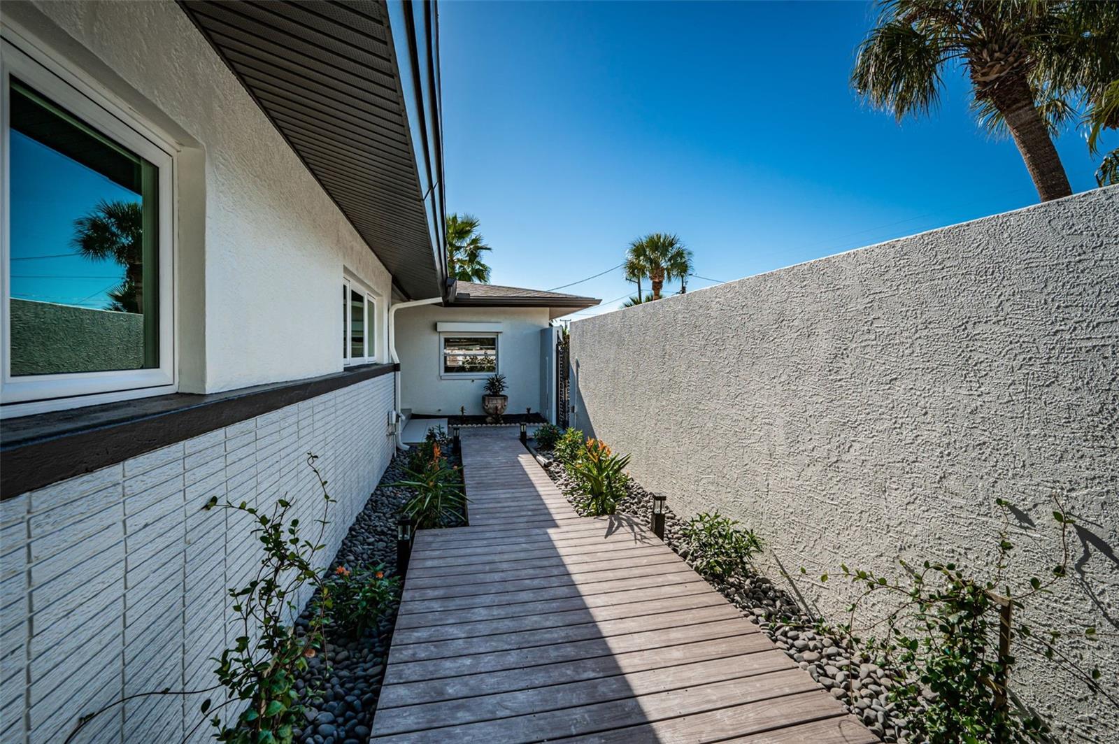 Image 11 of 63 For 510 55th Avenue