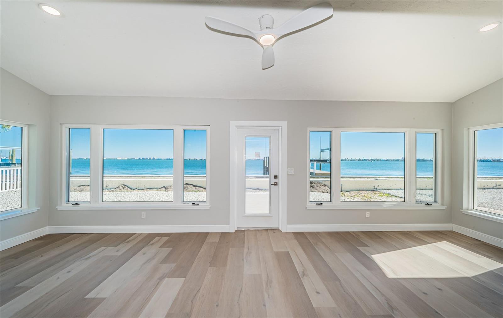 Image 16 of 63 For 510 55th Avenue