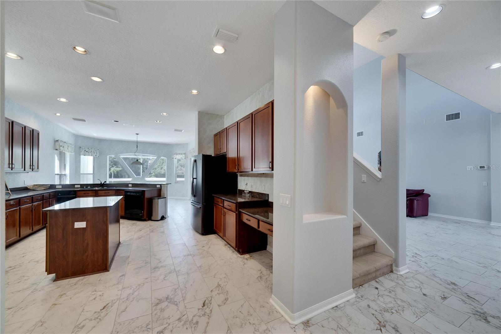 Image 12 of 66 For 17904 Cachet Isle Drive