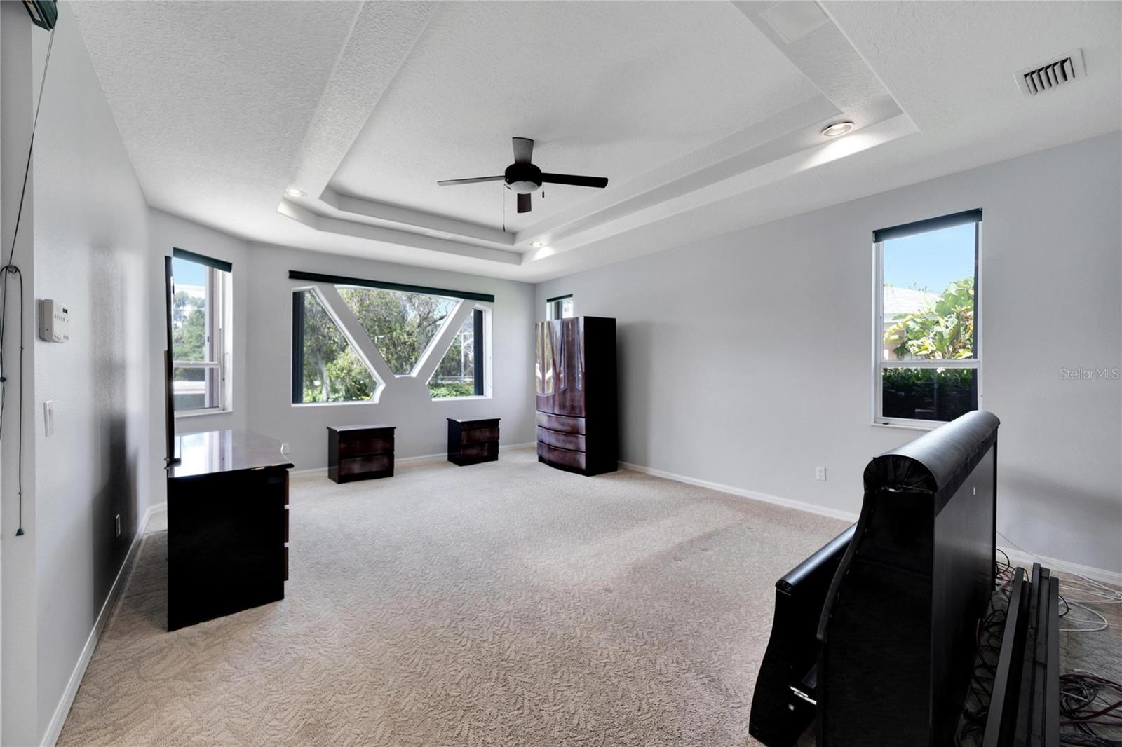 Image 28 of 66 For 17904 Cachet Isle Drive