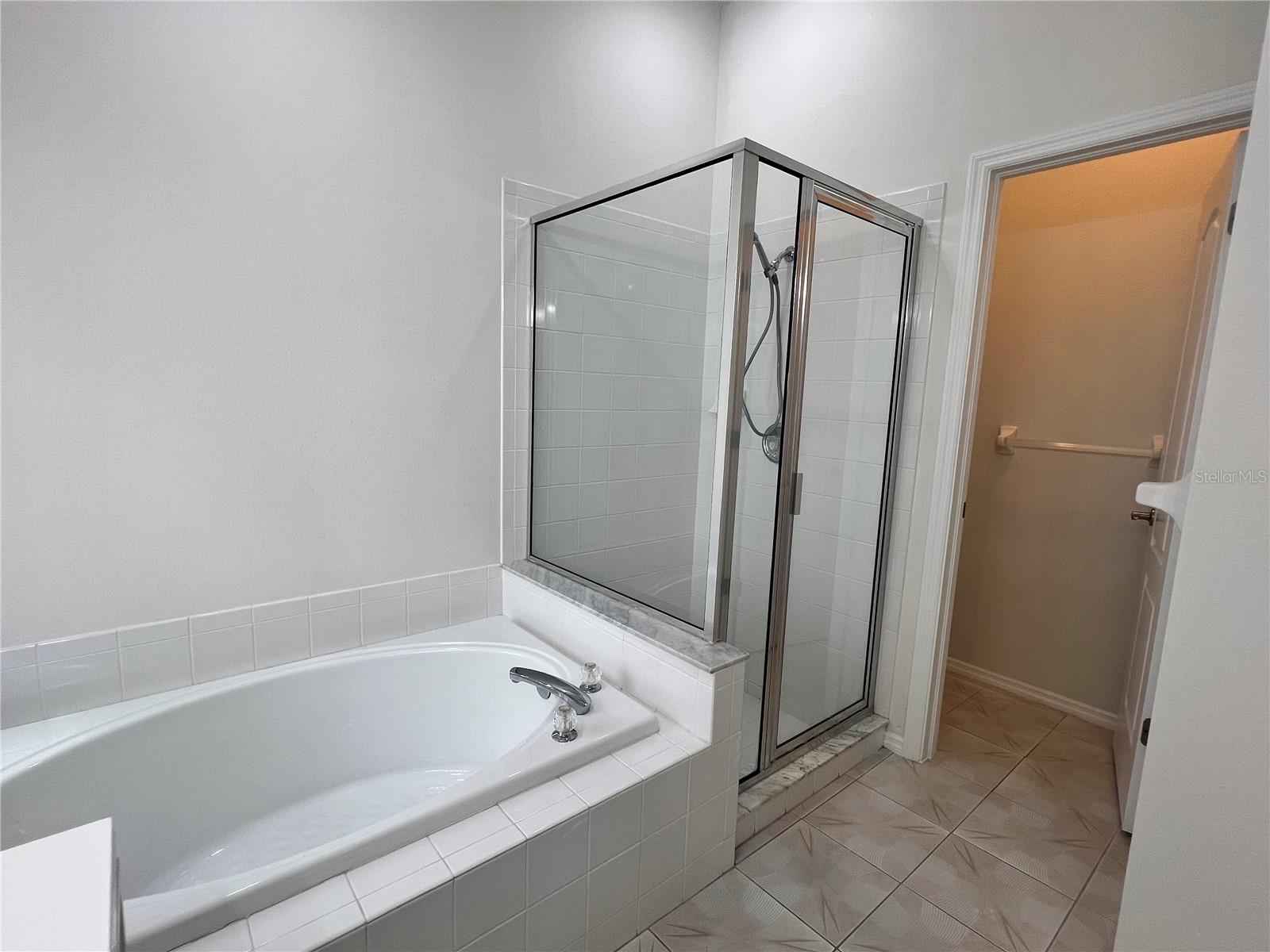 Image 13 of 20 For 526 Cypress View Drive