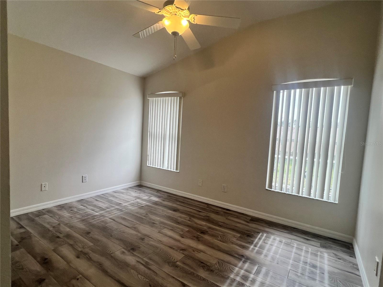 Image 15 of 20 For 526 Cypress View Drive