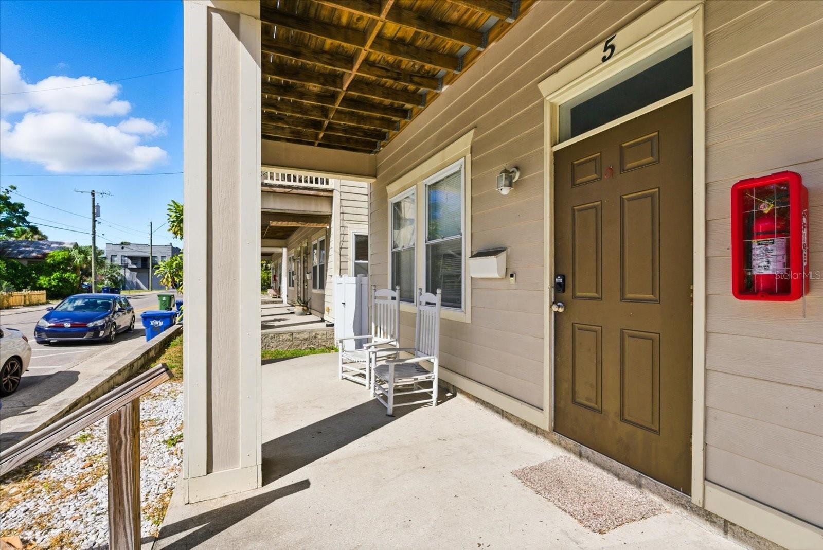 Image 3 of 24 For 1808 Columbus Drive 5