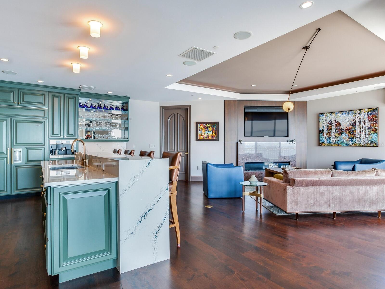 Listing photo id 18 for 3507 Bayshore Boulevard 2001