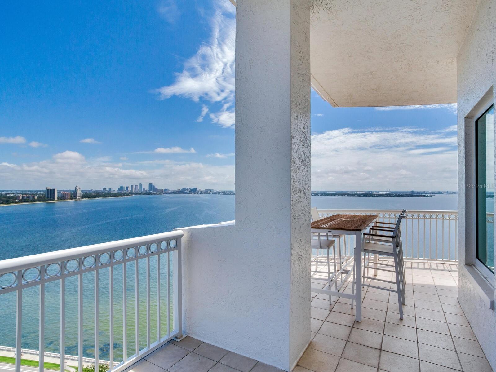 Listing photo id 26 for 3507 Bayshore Boulevard 2001