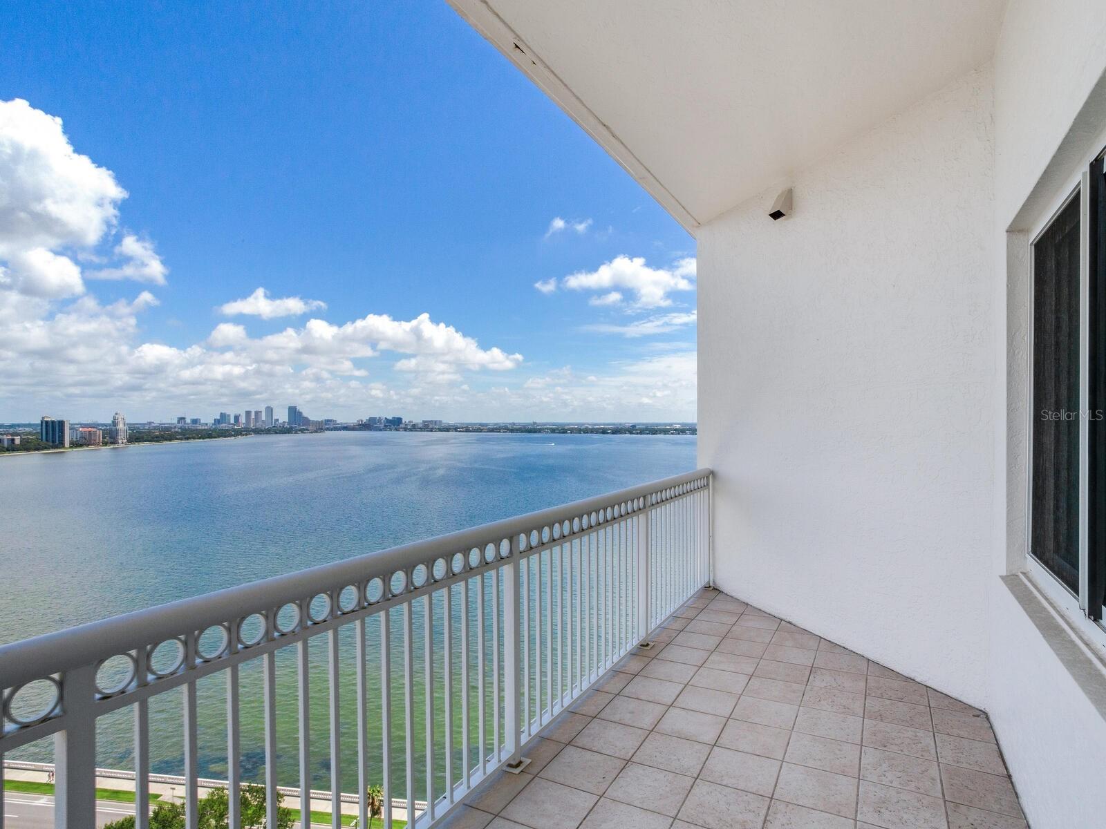 Listing photo id 43 for 3507 Bayshore Boulevard 2001