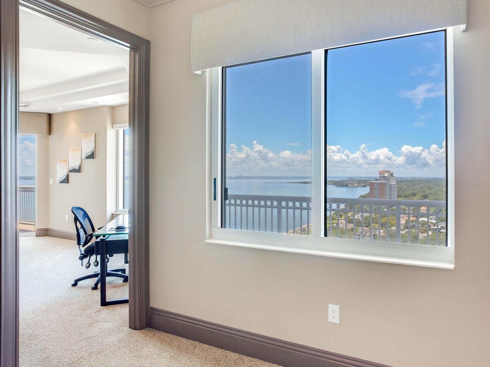 Listing photo id 59 for 3507 Bayshore Boulevard 2001