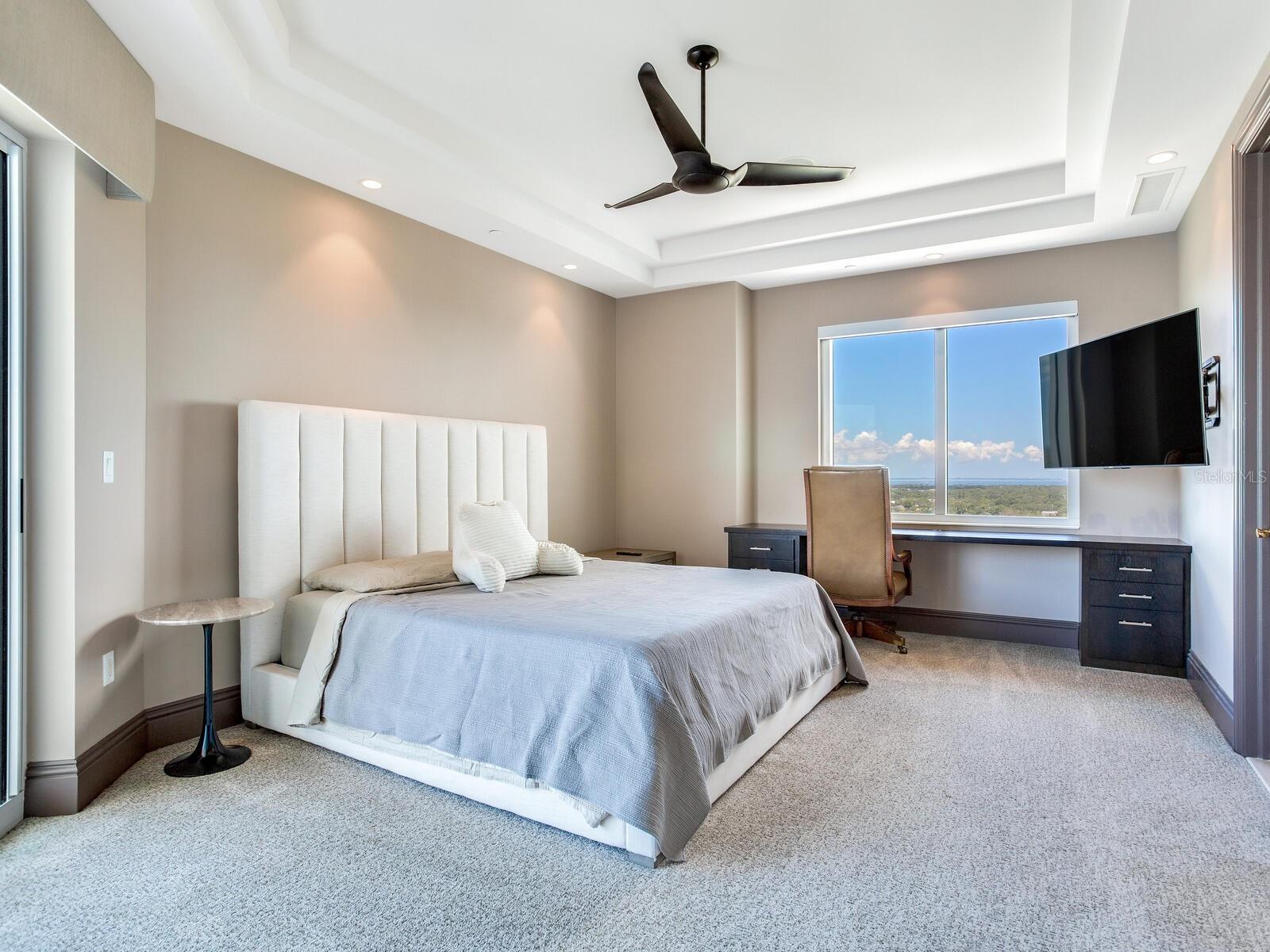 Listing photo id 62 for 3507 Bayshore Boulevard 2001