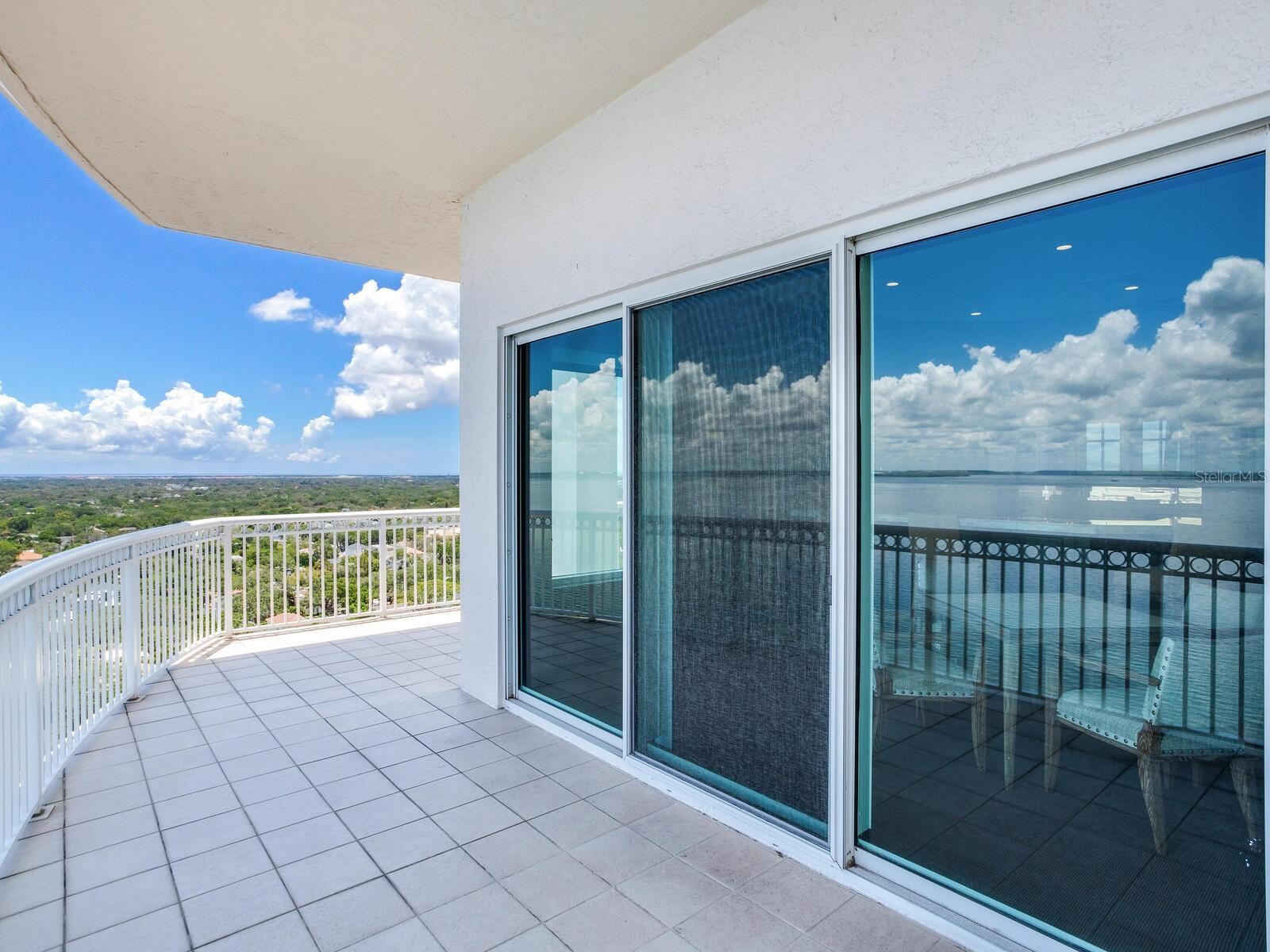 Listing photo id 75 for 3507 Bayshore Boulevard 2001