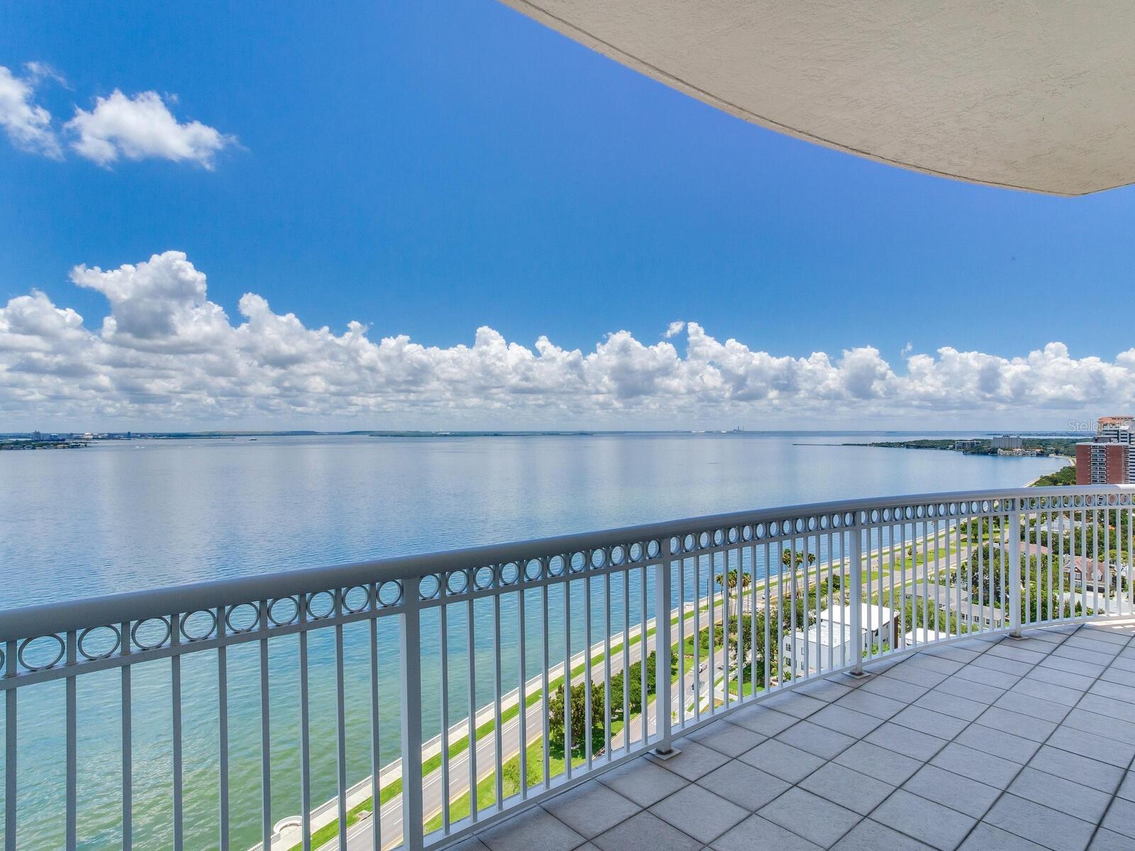 Listing photo id 76 for 3507 Bayshore Boulevard 2001