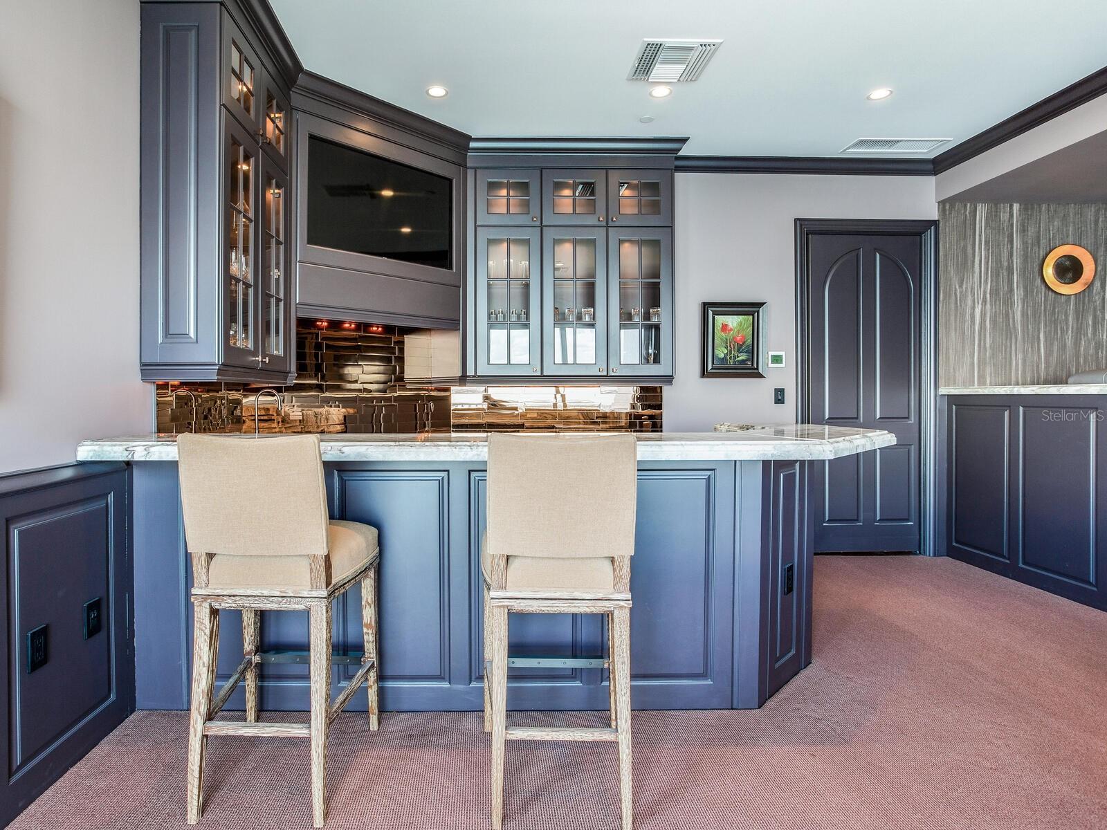 Listing photo id 81 for 3507 Bayshore Boulevard 2001