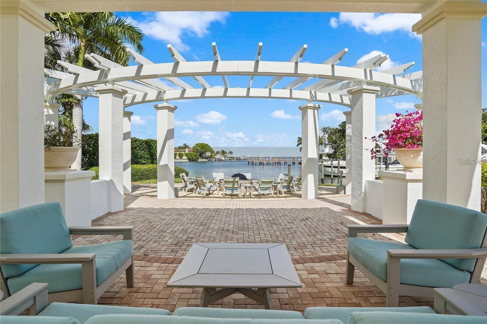 Image 34 of 52 For 1325 Snell Isle Boulevard Ne 708