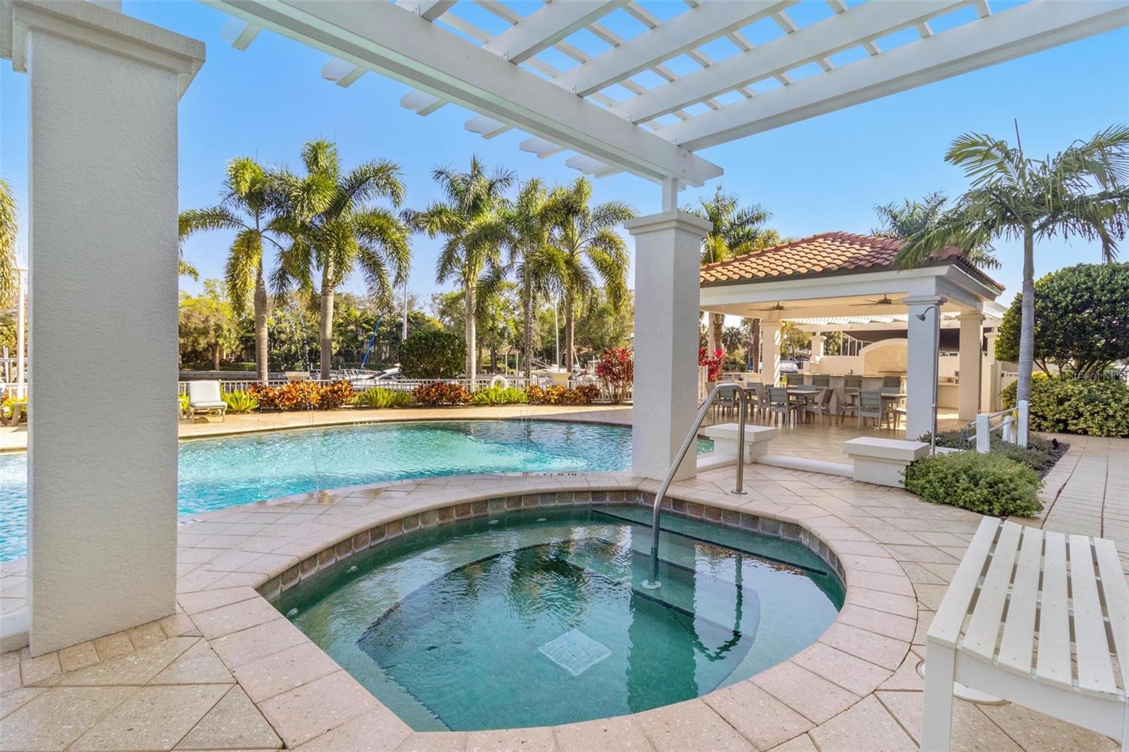 Image 39 of 52 For 1325 Snell Isle Boulevard Ne 708