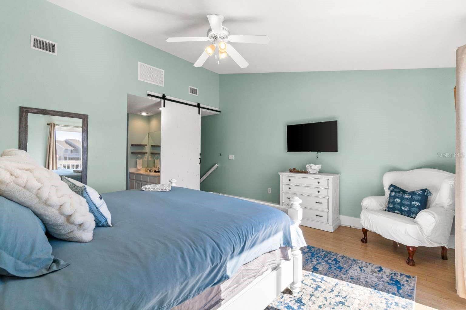 Image 23 of 44 For 161 Parkside Circle