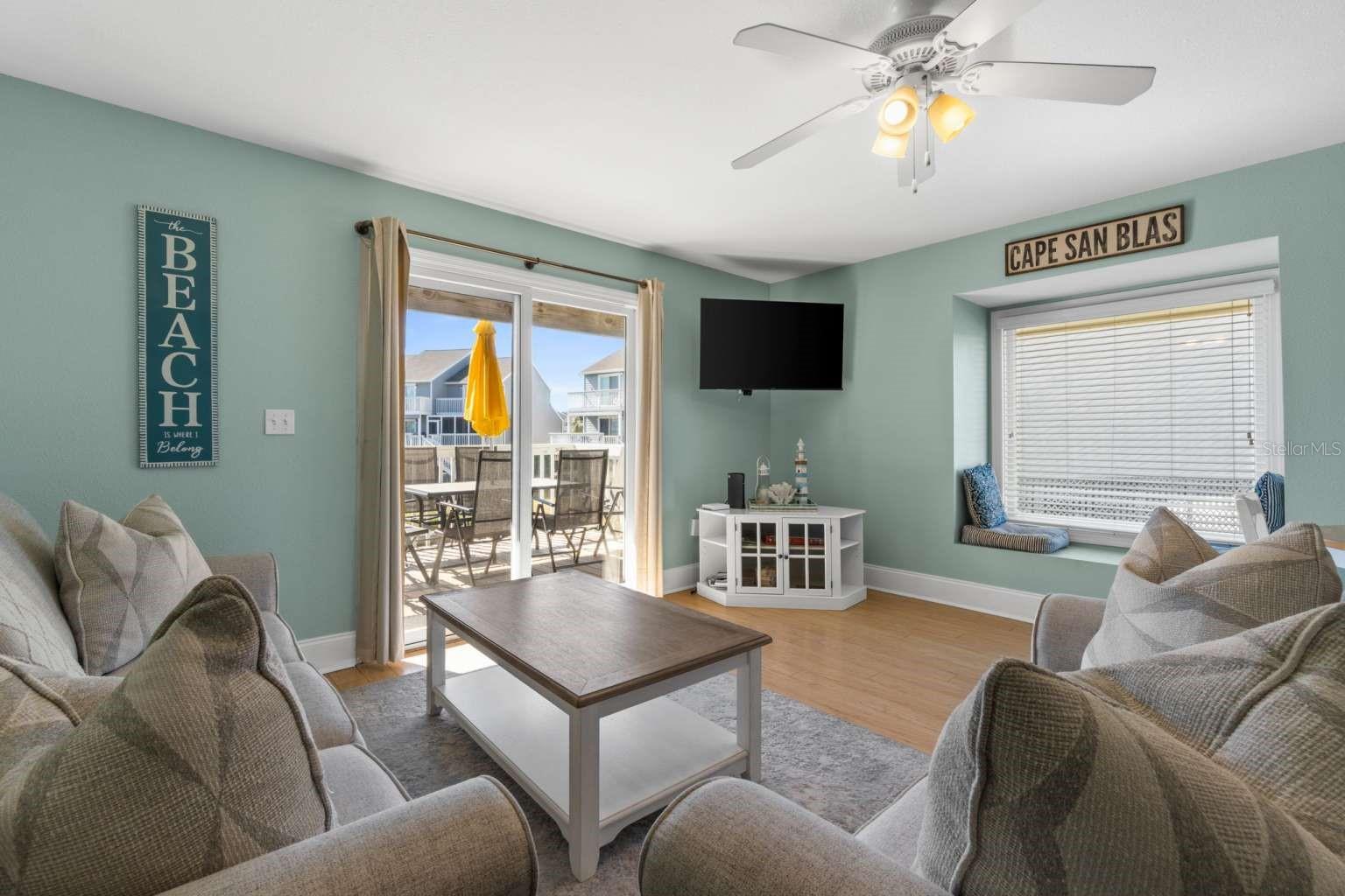 Image 3 of 44 For 161 Parkside Circle