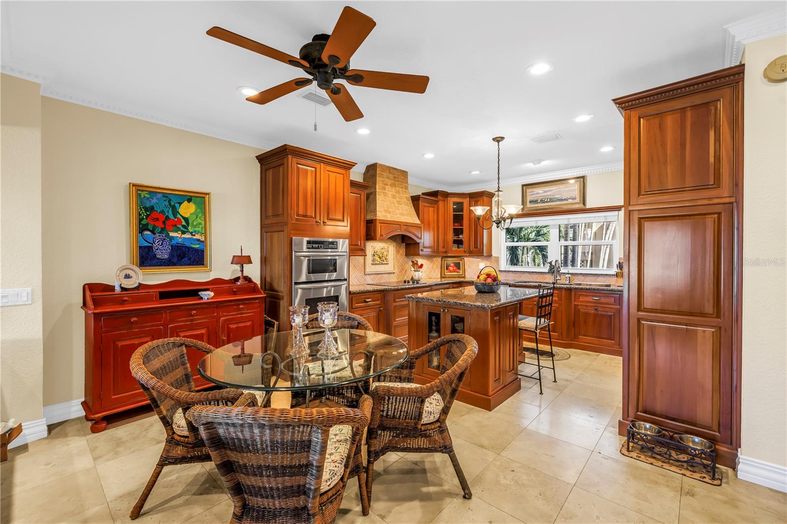 Image 10 of 79 For 758 Pinellas Bayway S