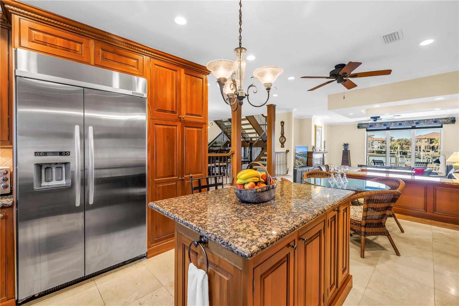 Image 13 of 79 For 758 Pinellas Bayway S