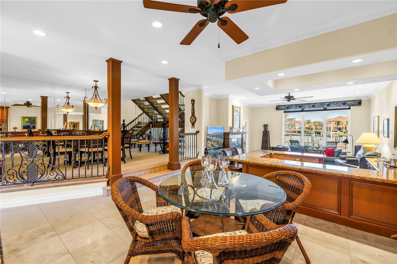 Image 15 of 79 For 758 Pinellas Bayway S