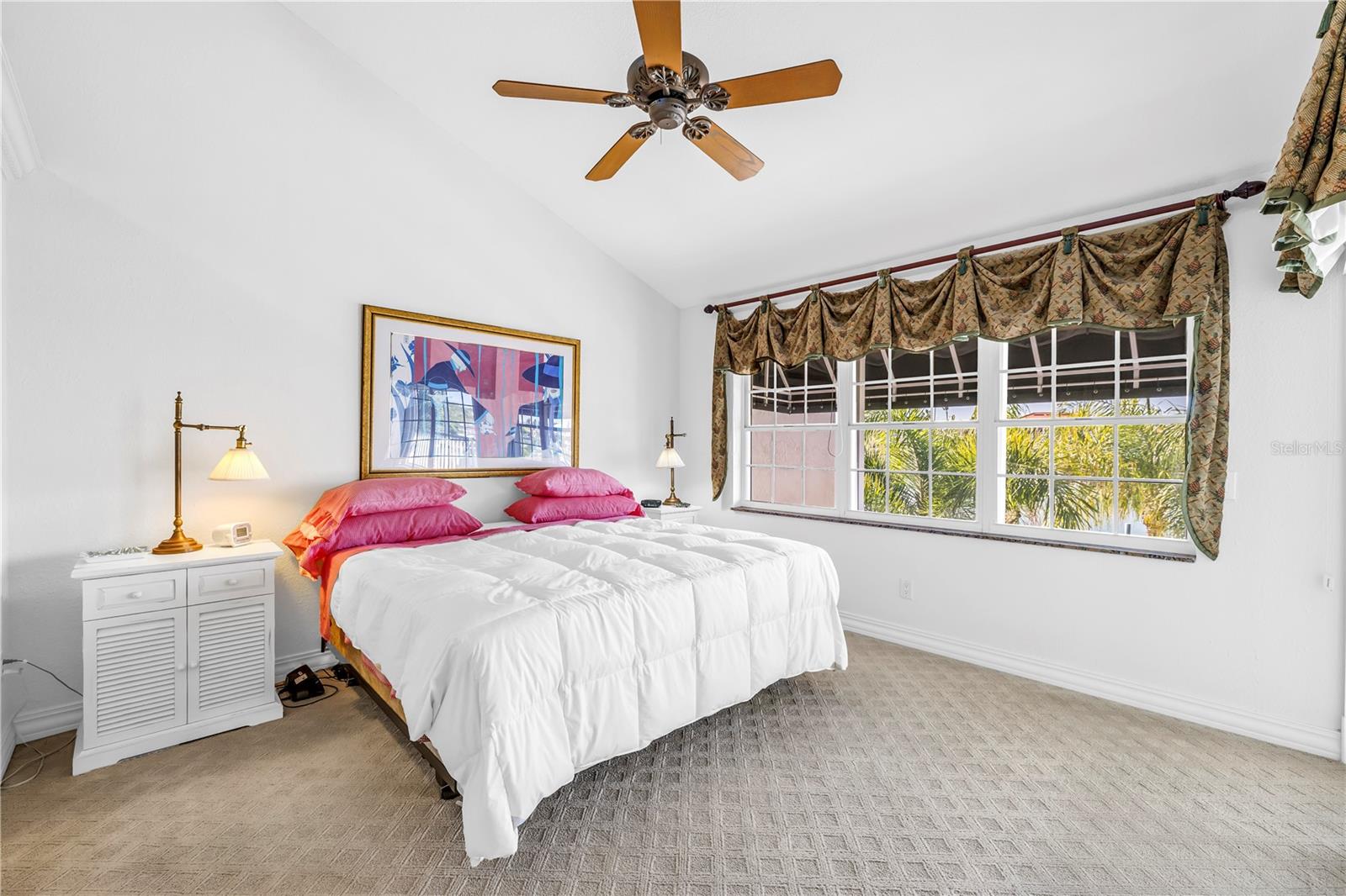 Image 31 of 79 For 758 Pinellas Bayway S