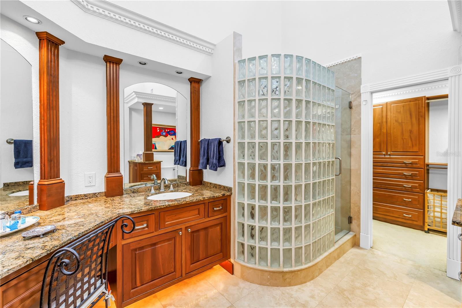 Image 38 of 79 For 758 Pinellas Bayway S