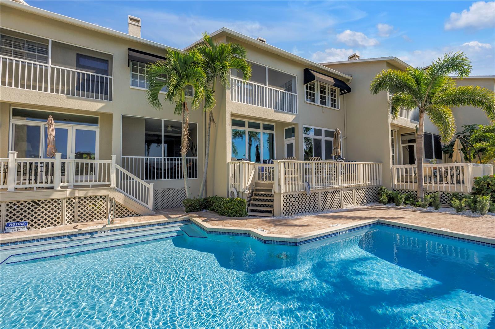 Image 53 of 79 For 758 Pinellas Bayway S