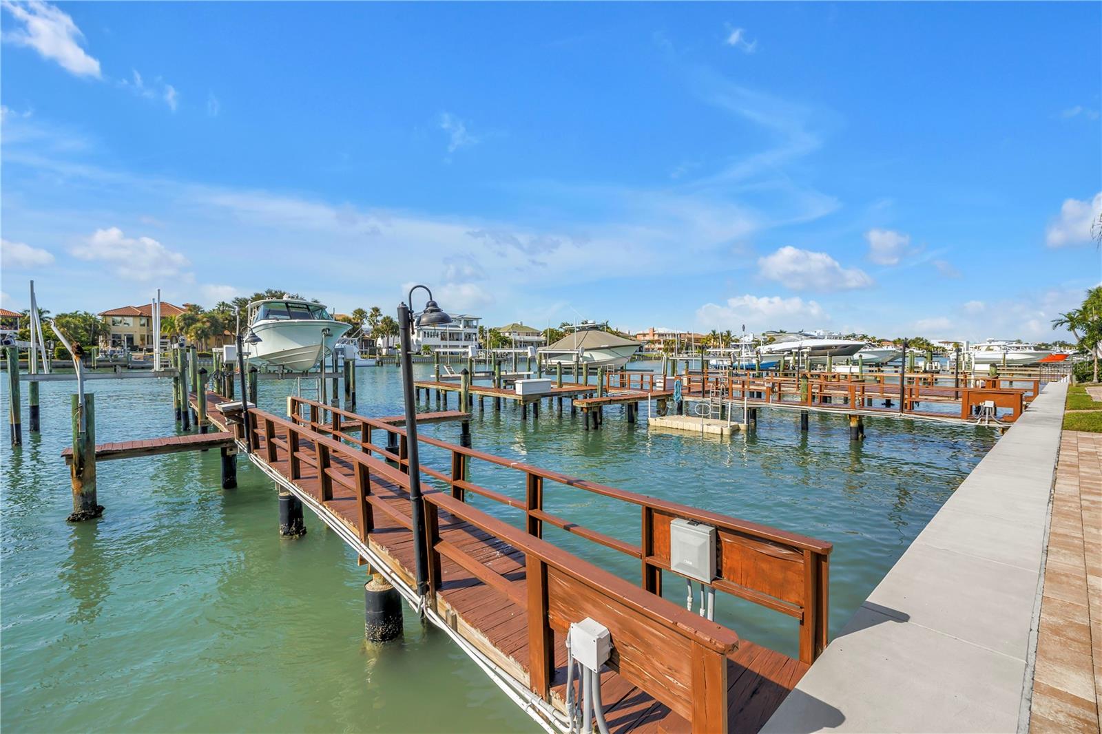 Image 56 of 79 For 758 Pinellas Bayway S