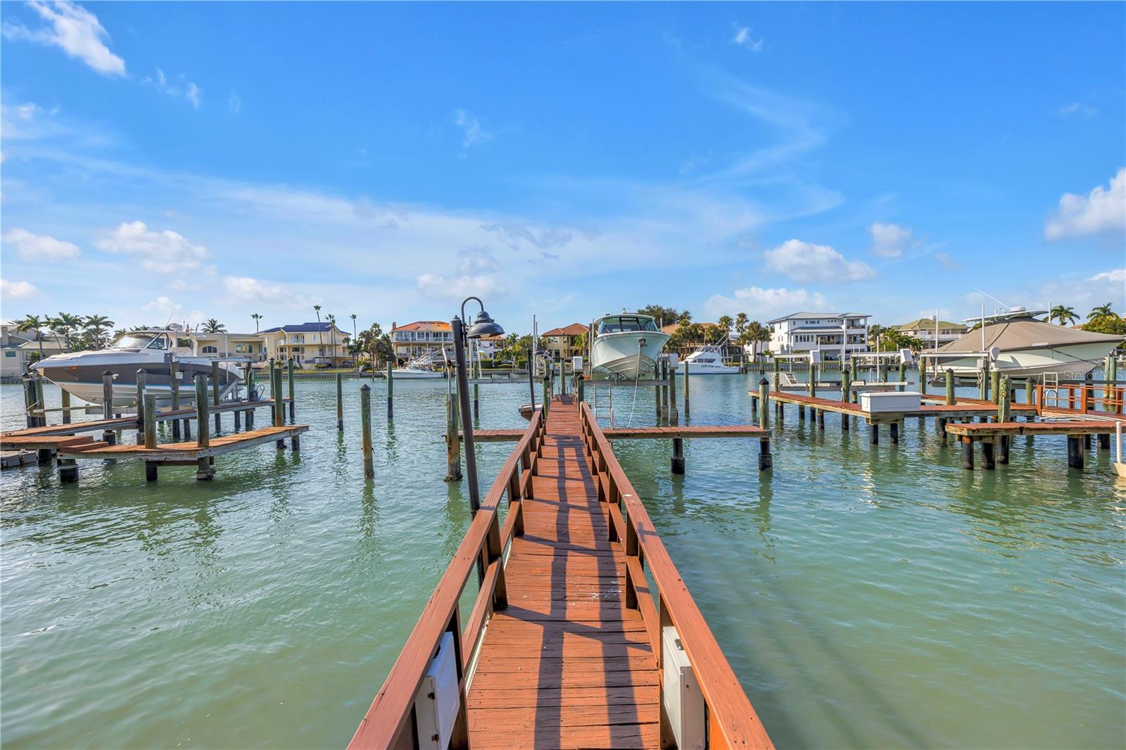 Image 57 of 79 For 758 Pinellas Bayway S