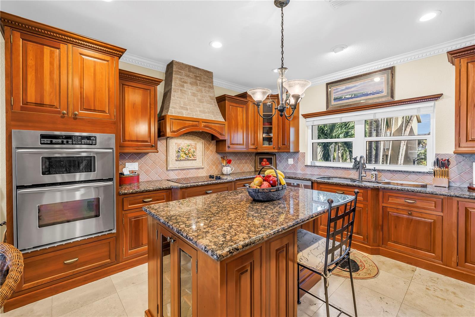 Image 8 of 79 For 758 Pinellas Bayway S