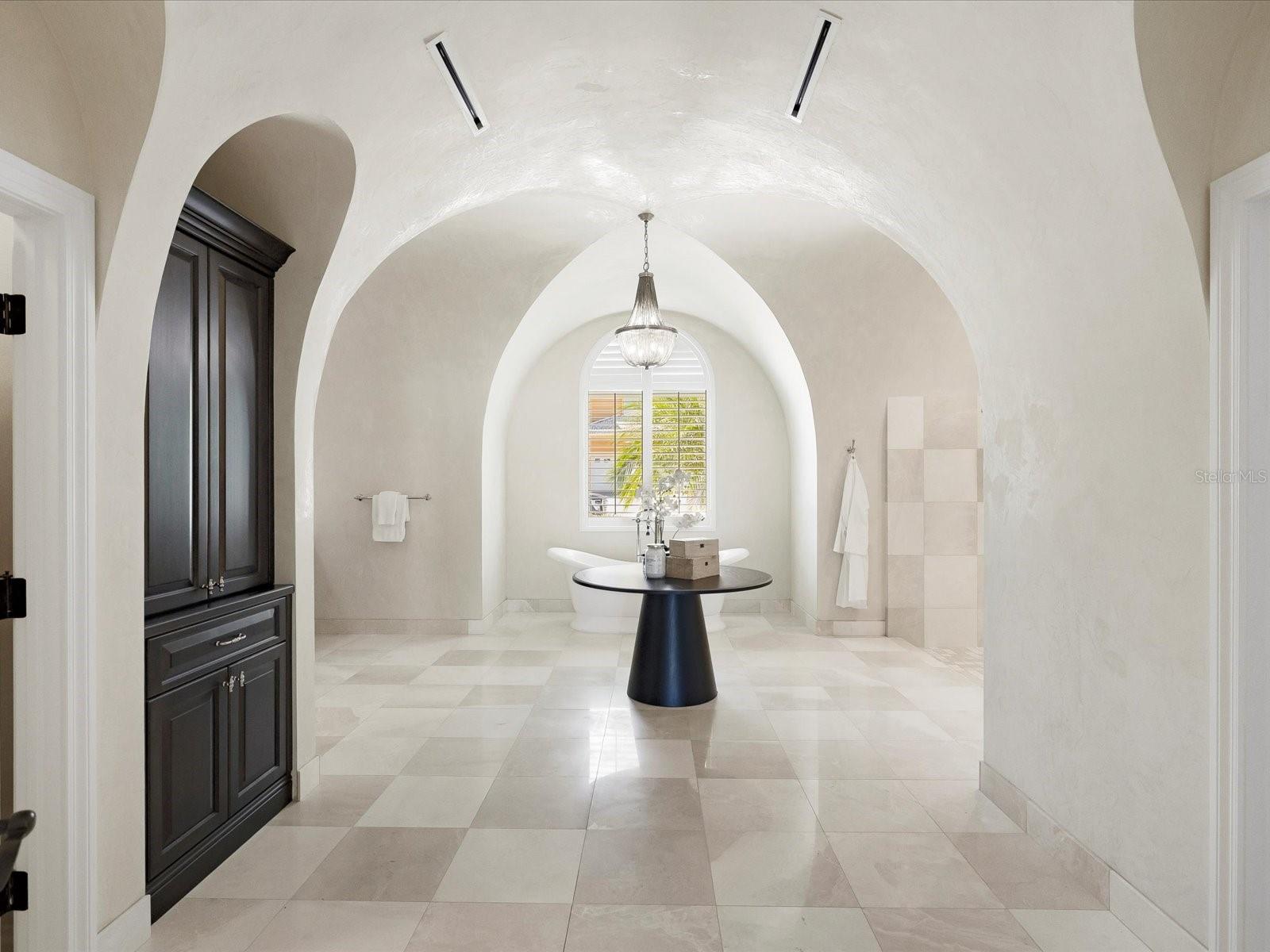 Image 14 of 66 For 643 Harbor Island