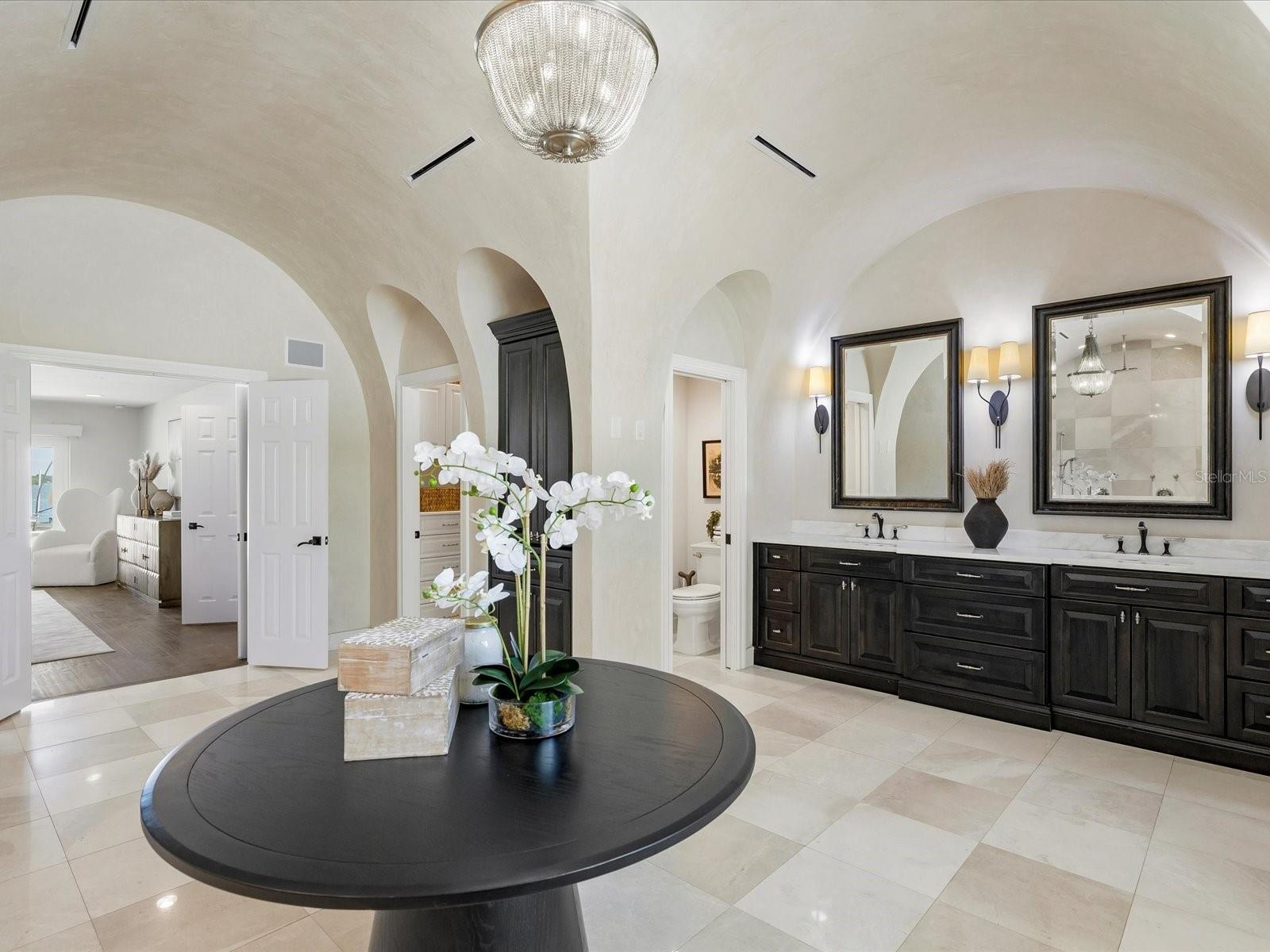 Image 18 of 66 For 643 Harbor Island