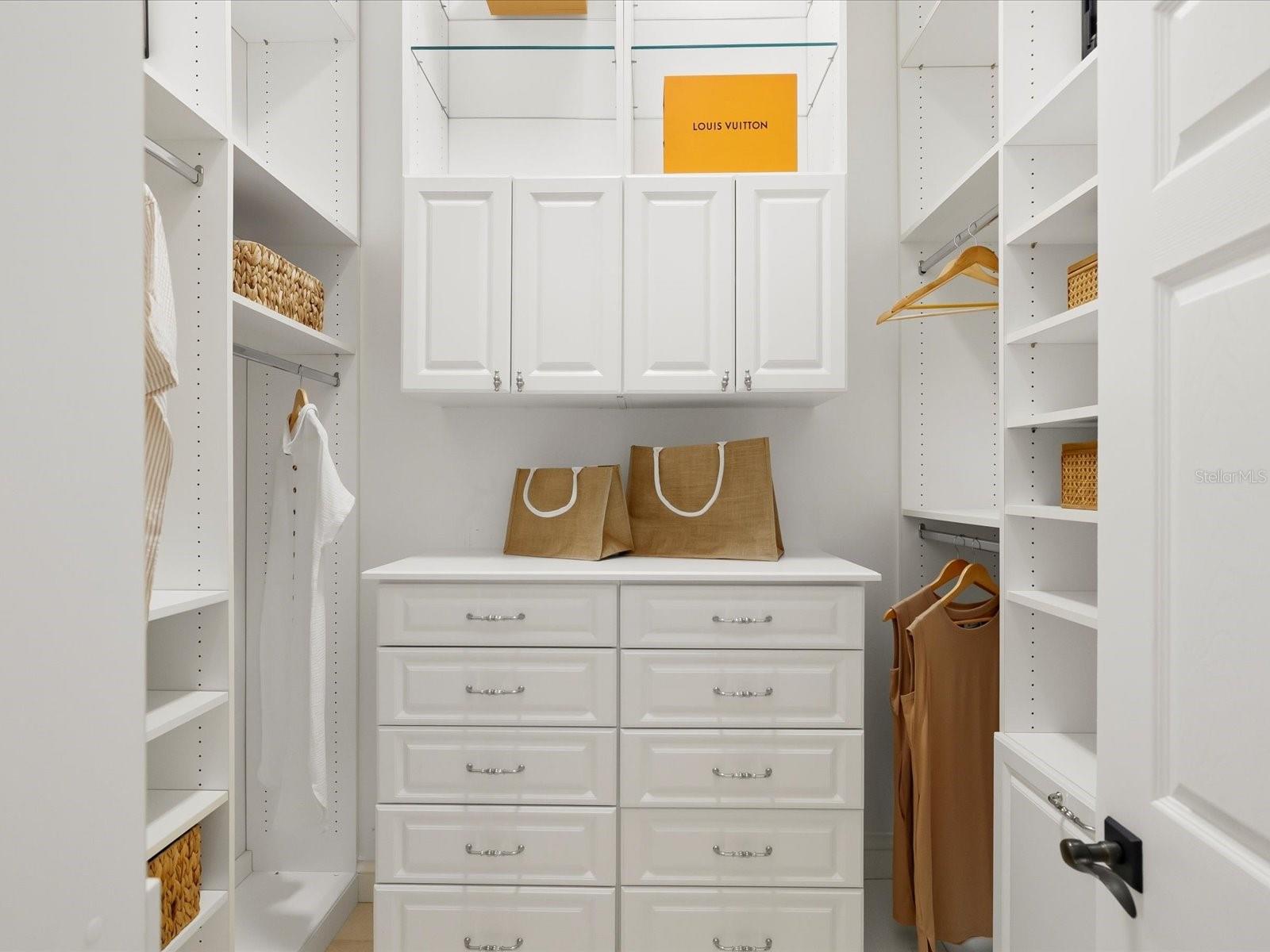 Image 21 of 66 For 643 Harbor Island